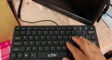 如何开启台式电脑上的小键盘（快捷开启小键盘的方法，让操作更便捷）